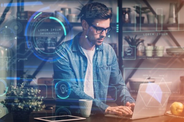 Título da notícia em 2 linhas com bastante texto